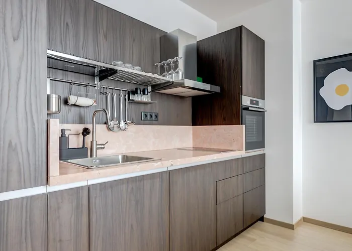 Lejlighed Splendid 1bdmapartment Near Shopping Mall & Metro