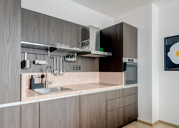 Lejlighed Splendid 1bdmapartment Near Shopping Mall & Metro